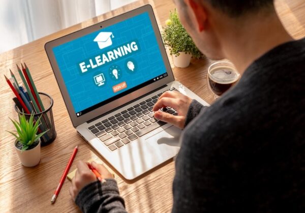 elearning-website-with-modish-so