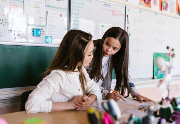 Moodle vs Blackboard LMS: Which One is Better for Learning?