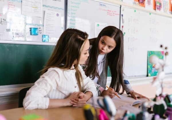Moodle vs Blackboard LMS: Which One is Better for Learning?